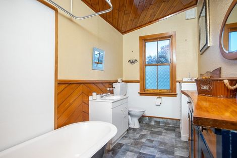 Photo of property in 43 Rhodes Street, Carterton, 5713