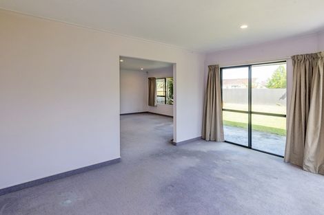 Photo of property in 22 Easton Way, Levin, 5510