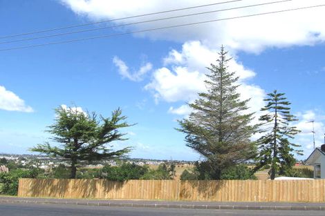 Photo of property in 7 Sycamore Drive, Sunnynook, Auckland, 0620