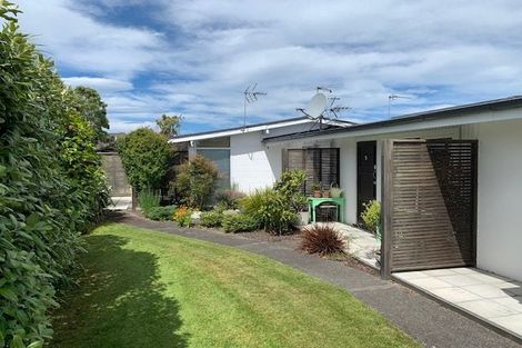 Photo of property in 594 Barbadoes Street, Edgeware, Christchurch, 8013