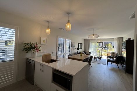 Photo of property in 27 Inder Street, Jacks Point, 9371