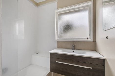 Photo of property in 76 Thompson Terrace, Manurewa, Auckland, 2102