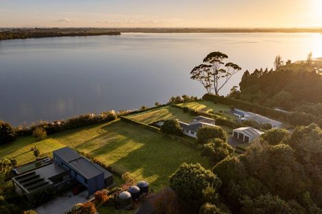 Photo of property in 206 Ranginui Road, Welcome Bay, Tauranga, 3175