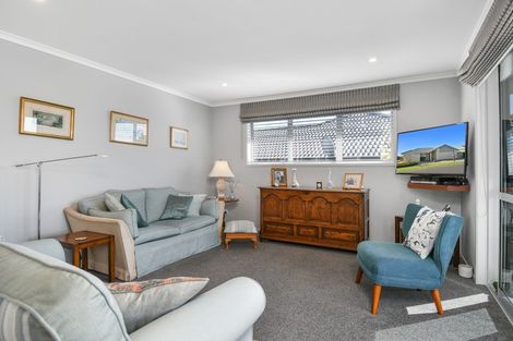 Photo of property in 27 Vista Close, Omokoroa, 3114