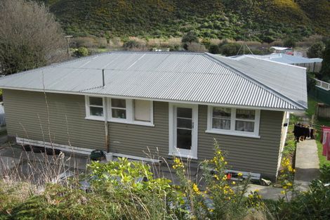 Photo of property in 206 Coast Road, Wainuiomata, 5373