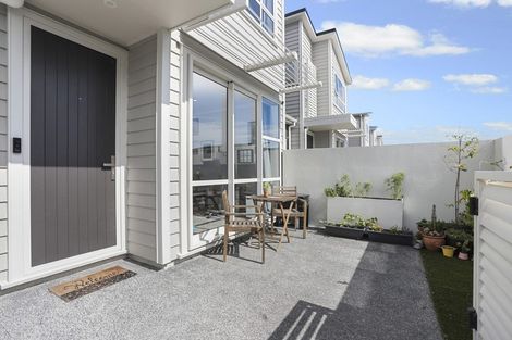 Photo of property in 3 Sanremo Lane, Stanmore Bay, Whangaparaoa, 0932