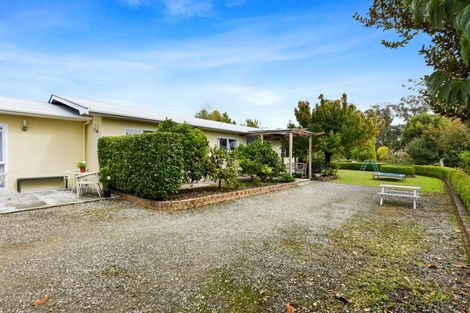 Photo of property in 14 Dicker Road, Tasman, Upper Moutere, 7173