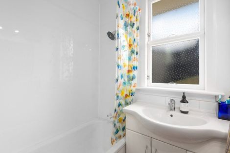 Photo of property in 49 Glendevon Place, Vauxhall, Dunedin, 9013