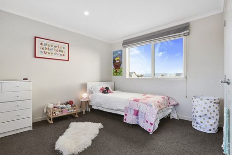 Photo of property in 28 Kanuka Road, Hobsonville, Auckland, 0616