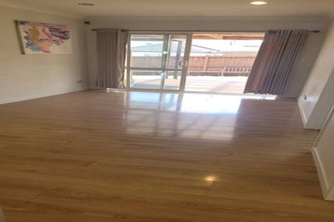 Photo of property in 5 Drumfad Road, Flat Bush, Auckland, 2019