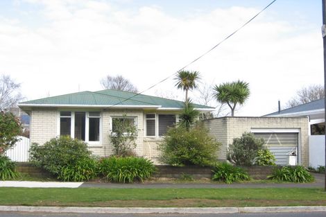 Photo of property in 50 Victoria Road, New Plymouth, 4310