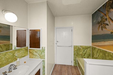 Photo of property in 805 Princes Street, Parkvale, Hastings, 4122