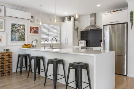 Photo of property in 16a Milton Road, Orewa, 0931