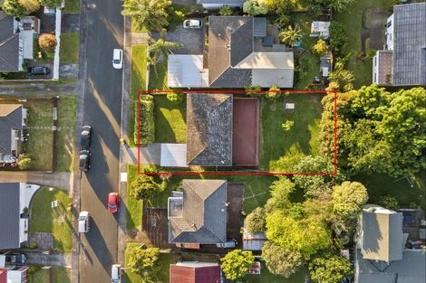 Photo of property in 26 Donovan Avenue, Massey, Auckland, 0614