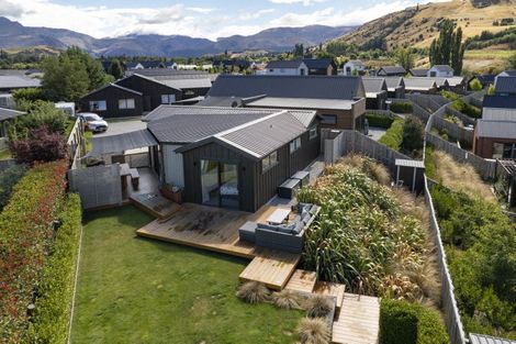 Photo of property in 9 Clover Lane, Lake Hayes, Queenstown, 9304