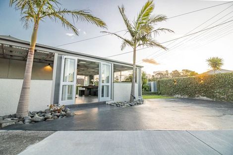 Photo of property in 268 Sturges Road, Henderson, Auckland, 0612