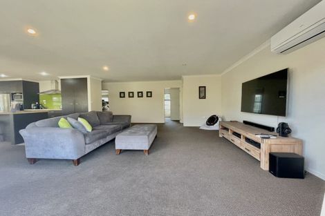 Photo of property in 15 Pompano Key, Papamoa Beach, Papamoa, 3118