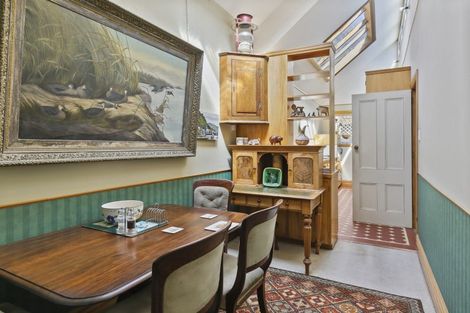 Photo of property in 28 Queen Street, Mount Victoria, Wellington, 6011