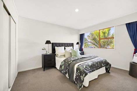 Photo of property in 2/115 Clovelly Road, Bucklands Beach, Auckland, 2012