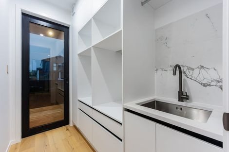 Photo of property in 34 Kumukumu Road, Long Bay, Auckland, 0630