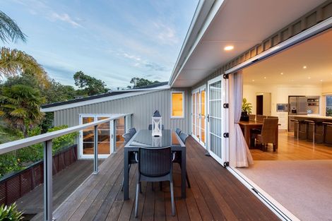 Photo of property in 210 Beach Road, Campbells Bay, Auckland, 0630