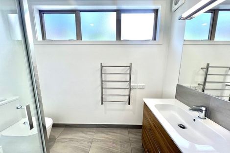 Photo of property in 323 Cambridge Terrace, Christchurch Central, Christchurch, 8013