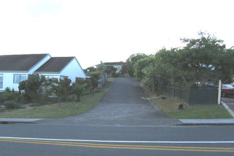 Photo of property in 1/167 Wiseley Road, West Harbour, Auckland, 0618