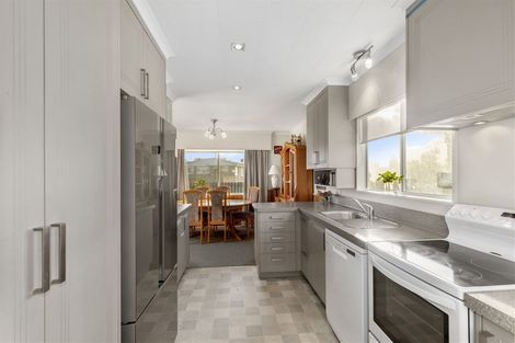 Photo of property in 8 Matthews Road, Wainuiomata, Lower Hutt, 5014