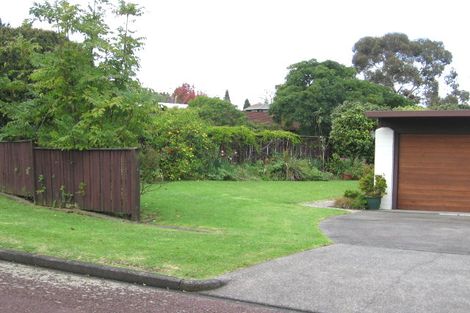 Photo of property in 2/2 Pegasus Place, Half Moon Bay, Auckland, 2012