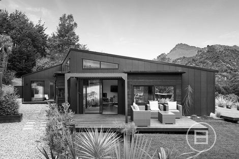 Photo of property in 18 Lookout Drive, Mount Creighton, Queenstown, 9371