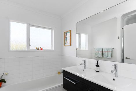 Photo of property in 77a Dickson Road, Papamoa Beach, Papamoa, 3118