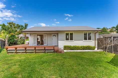 Photo of property in 1/5 Compton Street, Hillcrest, Auckland, 0627