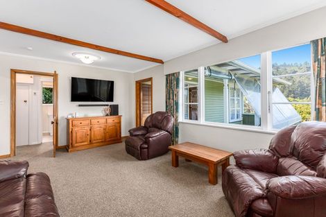 Photo of property in 43 Moores Valley Road, Wainuiomata, Lower Hutt, 5014