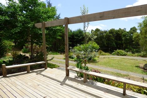 Photo of property in 121c Waimate North Road, Kerikeri, 0293