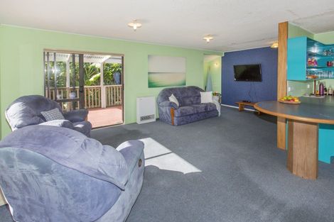 Photo of property in 5 Ripiro Drive, Baylys Beach, Dargaville, 0377