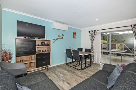 Photo of property in 13 Vintage Lane, Kauri, 0185