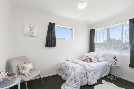 Photo of property in 303 Wellington Road, Wainuiomata, Lower Hutt, 5014