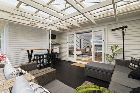 Photo of property in 1/63 Gladstone Road, Northcote, Auckland, 0627