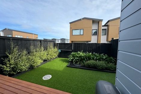 Photo of property in 20 Kiato Lane, Flat Bush, Auckland, 2019