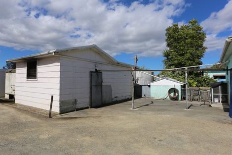 Photo of property in 25 Library Road, Te Karaka, 4022