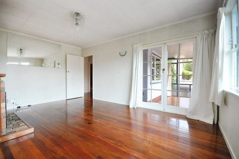 Photo of property in 3 Wood Avenue, Howick, Auckland, 2014