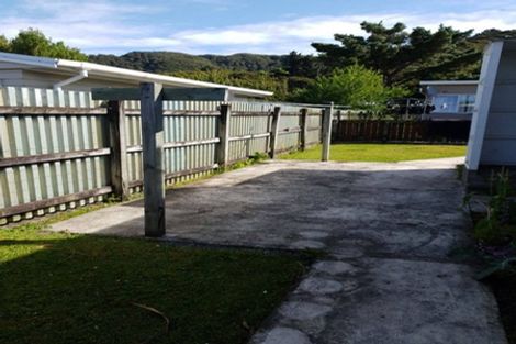 Photo of property in 2/187 Wainuiomata Road, Wainuiomata, Lower Hutt, 5014