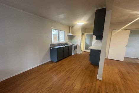 Photo of property in 210 Lake Road, Northcote, Auckland, 0627