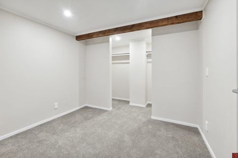 Photo of property in 68 Clevedon Road, Papakura, 2110