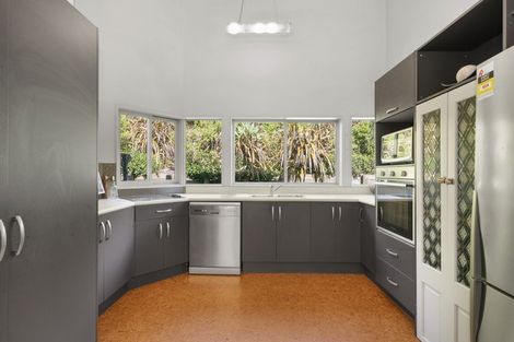 Photo of property in 42 Holcombrooke Lane, Welcome Bay, Tauranga, 3175