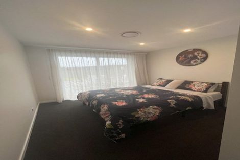 Photo of property in 21 Read Crescent, Clive, 4102