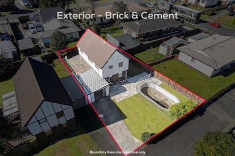 Photo of property in 1/13 Challen Close, Conifer Grove, Takanini, 2112