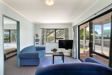 Photo of property in 112 Hampton Road, Whangamata, 3620