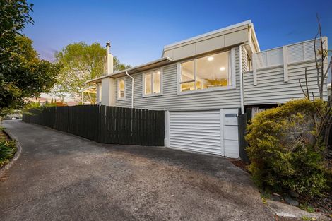 Photo of property in 12 Renata Crescent, Te Atatu Peninsula, Auckland, 0610