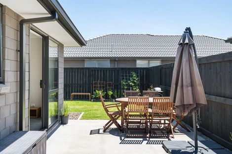 Photo of property in 1 Fetlock Way, Papamoa, 3118